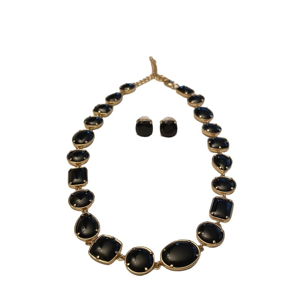 BLACK BEADED NECKLACE & EARRINGS